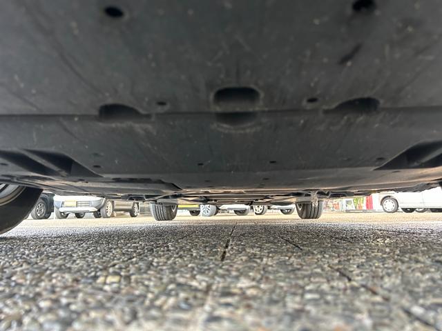 プリウス S ナビゲーション/ETC/LEDヘッドライト/オートライト/バックカメラ/スマートキー/プッシュスタート/オートエアコン/電動格納ミラー/フロアマット/サイドバイザー(41枚目)