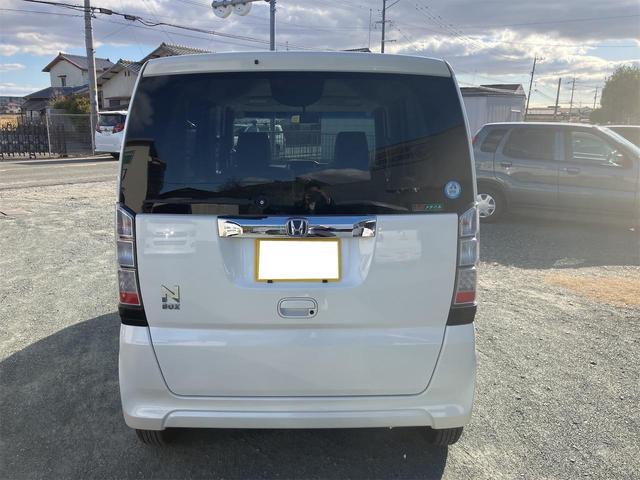 Ｎ－ＢＯＸカスタム Ｇ・Ｌパッケージ　片側パワースライドドア　スマートキー　プッシュスタートボタン　車検令和９年１月まで　ＨＩＤ　アイドリングストップ　ベンチシート（7枚目）