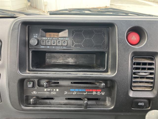 ハイゼットトラック 　４ＷＤ　車検令和９年６月まで　エアコン　パワステ　マニュアル５速車（16枚目）