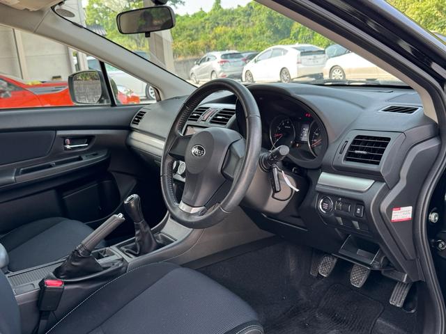 インプレッサスポーツ １．６ｉ－Ｌ　４ＷＤ　５ＭＴ　禁煙車　全国対応１年保証　ナビ　フルセグＴＶ　バックカメラ　Ｂｌｕｅｔｏｏｔｈ　ＬＥＤヘッドライト　スマートキー　プッシュスタート　純正ＡＷ　５速マニュアル（19枚目）