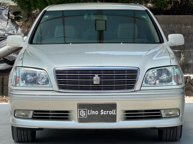 クラウン ロイヤルサルーン　プレミアム　後期型　特別仕様　修復歴無　禁煙車　ＨＩＤヘッド　イエローフォグ　クルコン　純正１６インチＡＷ　前後席パワーシート　電動リアサンシェード　車検整備付　オートライト（9枚目）