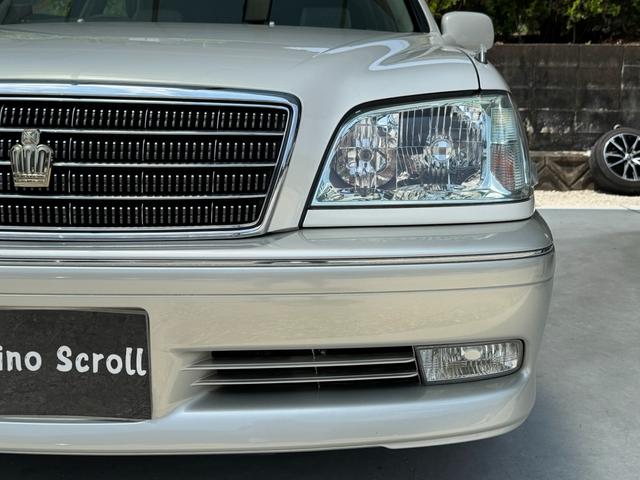 クラウン ロイヤルサルーン　プレミアム　後期型　特別仕様　修復歴無　禁煙車　ＨＩＤヘッド　イエローフォグ　クルコン　純正１６インチＡＷ　前後席パワーシート　電動リアサンシェード　車検整備付　オートライト（13枚目）