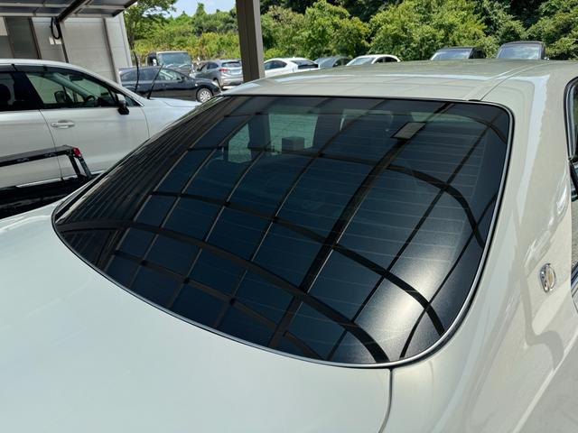 クラウン ロイヤルサルーン　プレミアム　後期型　特別仕様　修復歴無　禁煙車　ＨＩＤヘッド　イエローフォグ　クルコン　純正１６インチＡＷ　前後席パワーシート　電動リアサンシェード　車検整備付　オートライト（32枚目）
