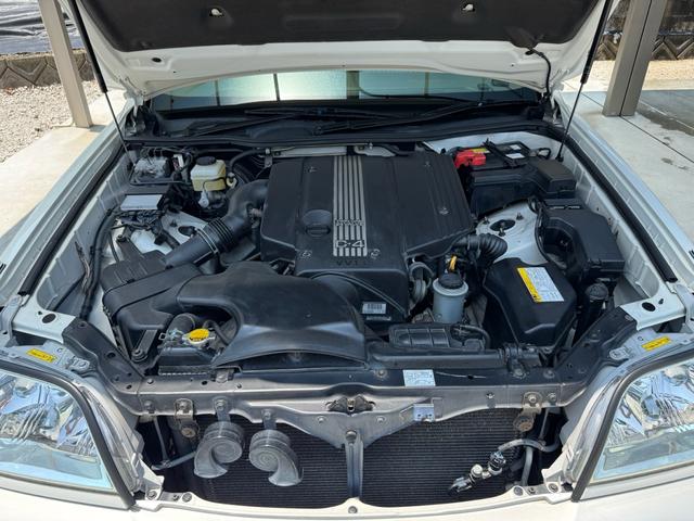 クラウン ロイヤルサルーン　プレミアム　後期型　特別仕様　修復歴無　禁煙車　ＨＩＤヘッド　イエローフォグ　クルコン　純正１６インチＡＷ　前後席パワーシート　電動リアサンシェード　車検整備付　オートライト（71枚目）