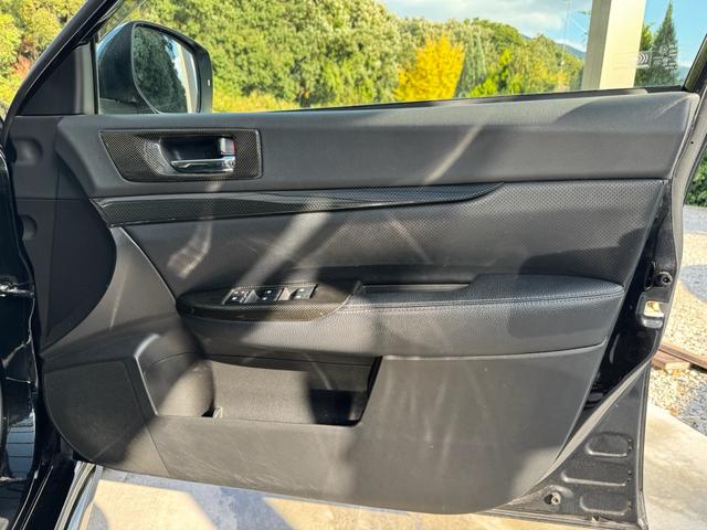 レガシィツーリングワゴン ２．５ｉアイサイト　Ｓパッケージ　ＳＴＩフロントスポイラー　１０型フローティングナビ　ハーフレザー　ドライブレコーダー　パワーシート　パドルシフト　ステアリングスイッチ　社外ＡＷ　ＥＴＣ（52枚目）