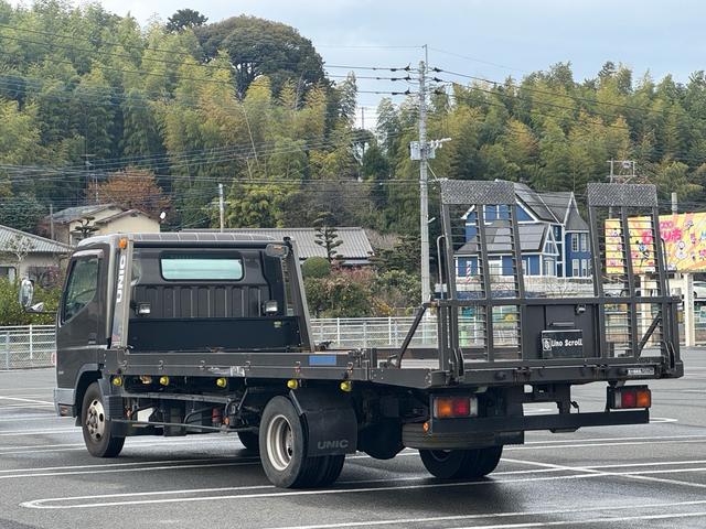 キャンター 　カスタム　積載車　キャリアカー　車輌運搬車　キャンターカスタム　ユニックネオ５　　積載量２０００キロ　メッキバンパー　左右開閉あおり　セーフティーローダー　ナビ　バックカメラ　Ｂｌｕｅｔｏｏｔｈ（8枚目）