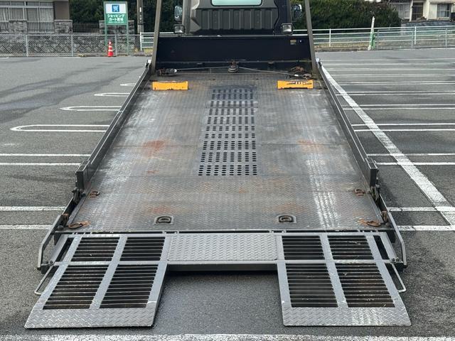 キャンター 　カスタム　積載車　キャリアカー　車輌運搬車　キャンターカスタム　ユニックネオ５　　積載量２０００キロ　メッキバンパー　左右開閉あおり　セーフティーローダー　ナビ　バックカメラ　Ｂｌｕｅｔｏｏｔｈ（11枚目）