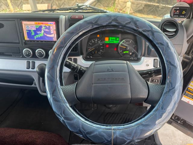 キャンター 　カスタム　積載車　キャリアカー　車輌運搬車　キャンターカスタム　ユニックネオ５　　積載量２０００キロ　メッキバンパー　左右開閉あおり　セーフティーローダー　ナビ　バックカメラ　Ｂｌｕｅｔｏｏｔｈ（25枚目）