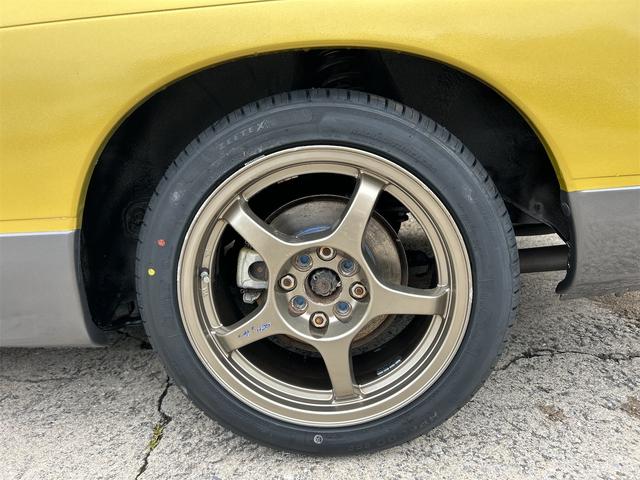 シルビア Ｑ’ｓ　走行５７８０４ｋｍ　ＴＥＩＮ車高調　社外マフラー　エーテックシュナイダー１６インチＡＷ　エンジンフルノーマル　オートマ車　自社金色ラメオールペイント済（24枚目）