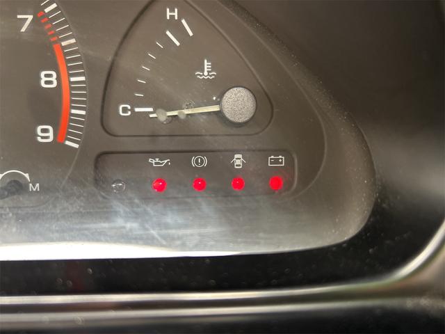 シルビア Ｑ’ｓ　走行５７８０４ｋｍ　ＴＥＩＮ車高調　社外マフラー　エーテックシュナイダー１６インチＡＷ　エンジンフルノーマル　オートマ車　自社金色ラメオールペイント済（40枚目）