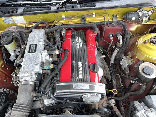 シルビア Ｑ’ｓ　走行５７８０４ｋｍ　ＴＥＩＮ車高調　社外マフラー　エーテックシュナイダー１６インチＡＷ　エンジンフルノーマル　オートマ車　自社金色ラメオールペイント済（68枚目）