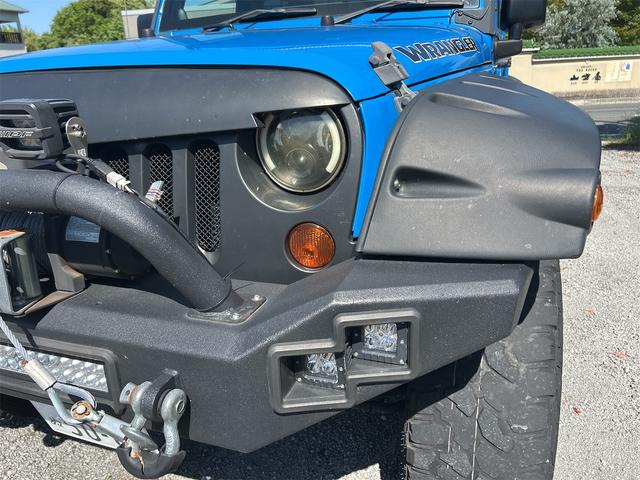 ジープ・ラングラーアンリミテッド 　４ＷＤ　ドライブレコーダー　ＥＴＣ　サイドカメラ　オートクルーズコントロール　ナビ　ＴＶ　ＡＴ　Ｂｌｕｅｔｏｏｔｈ　ＥＳＣ　エアコン　パワーウィンドウ　運転席エアバッグ　助手席エアバッグ（10枚目）