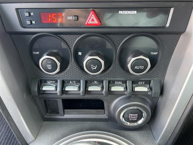 BRZ S ETC ナビ MT HID スマートキー 電動格納ミラー シートヒーター アルミホイール 盗難防止システム 衝突安全ボディ ABS ESC エアコン パワーステアリング パワーウィンドウ(37枚目)