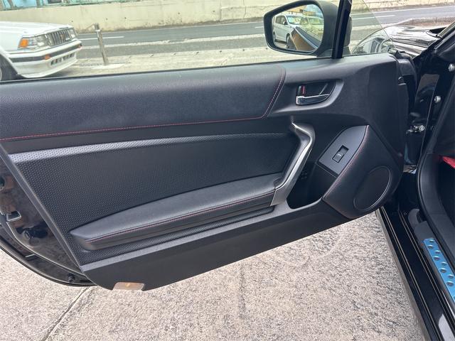 BRZ S ETC ナビ MT HID スマートキー 電動格納ミラー シートヒーター アルミホイール 盗難防止システム 衝突安全ボディ ABS ESC エアコン パワーステアリング パワーウィンドウ(47枚目)