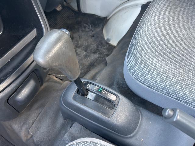 ハイゼットトラック エアコン・パワステ　スペシャル　三方開　ＡＴ　エアコン　パワーステアリング（30枚目）