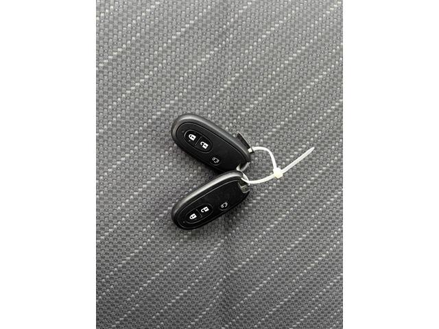 �X�}�[�g�L�[�V�X�e�����v�b�V���G���W���X�^�[�g�V�X�e���A�G���W���n���E��~�������^�b�`�ōs���A�L�[�̃��b�N�܂Ńh�A�m�u�ɐG��鎖�Ń����^�b�`����ōs�����Ƃ��o���܂���