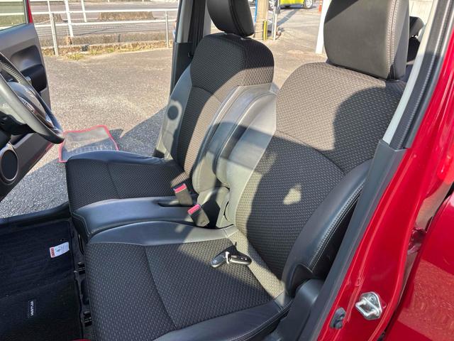 ハスラー Ｊ　ブラックインテリアパッケージ　全周囲モニター用パッケージ　ドライブレコーダー　ＥＴＣ　ナビ　ＴＶ　レーンアシスト　衝突被害軽減システム　オートライトアイドリングストップ　シートヒーター　ベンチシート（10枚目）