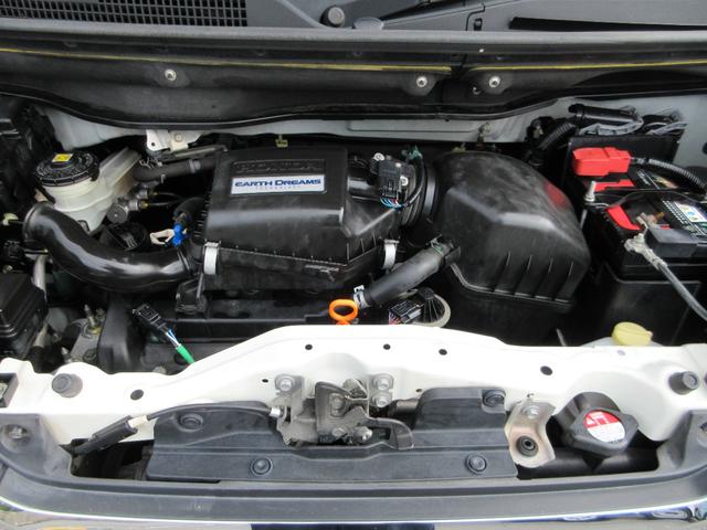 国家資格を持った整備士達から、整備されたエンジンです。国から定められている点検整備記録簿を発行してご納車致します