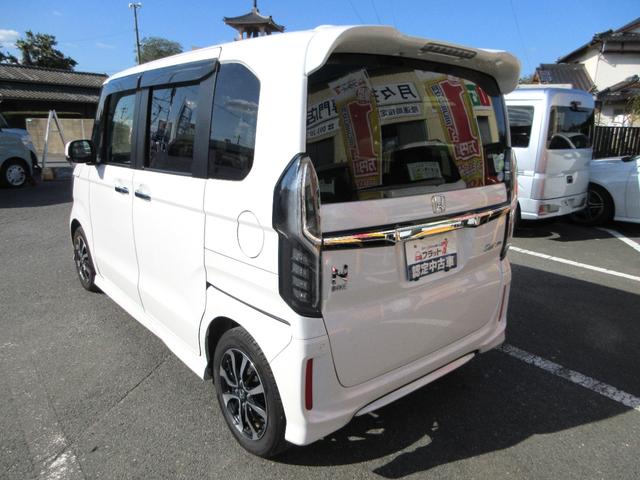 N-BOXカスタム G・Lホンダセンシング フラット7認定中古車 衝突軽減ブレーキ ワンオーナ 禁煙車 フルセグナビ ETC バックカメラ 左側電動スライドドア レーンキープアシスト アクセル踏み間違い防止装置 横滑り防止装置 障害物センサー(12枚目)