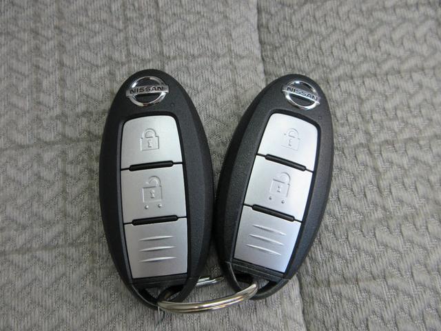 デイズ X 衝突軽減ブレーキ 禁煙車 9インチフルセグナビ ETC 360度アラウンドビューカメラ オートライト キープアシスト アクセル踏み間違い防止装置 横滑り防止装置 障害物センサー 盗難防止装置(52枚目)