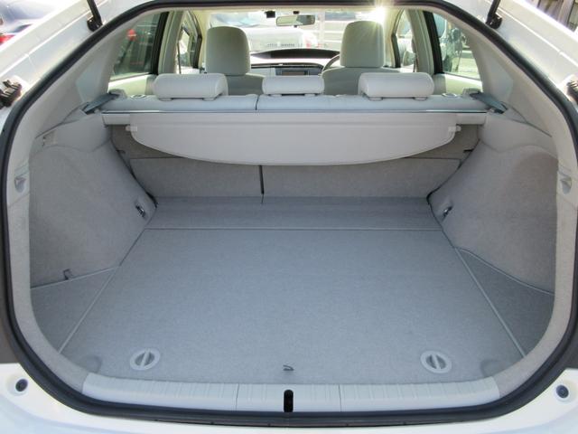 プリウス S 衝突軽減ブレーキ 禁煙車 ETC フルセグナビ キーレス ドラレコ 横滑り防止装置(15枚目)