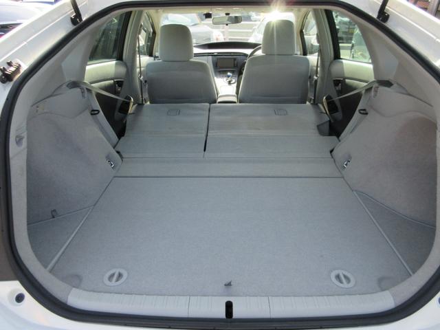 プリウス S 衝突軽減ブレーキ 禁煙車 ETC フルセグナビ キーレス ドラレコ 横滑り防止装置(17枚目)