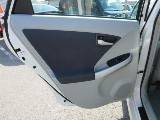 プリウス S 衝突軽減ブレーキ 禁煙車 ETC フルセグナビ キーレス ドラレコ 横滑り防止装置(49枚目)