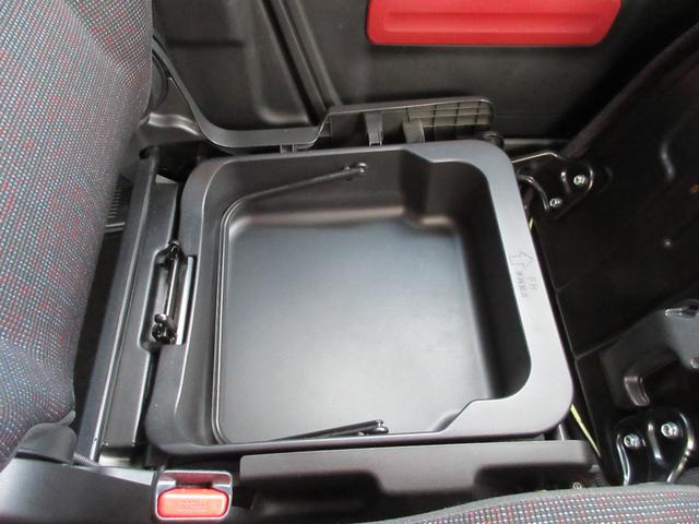 スペーシア ハイブリッドＧ　フラット７認定中古車　衝突軽減ブレーキ　ワンオーナ　禁煙車　フルセグナビ　左右スライドドア　ＥＴＣ　レーンキープアシスト　アクセル踏み間違い防止装置　横滑り防止装置　障害物センサー（31枚目）