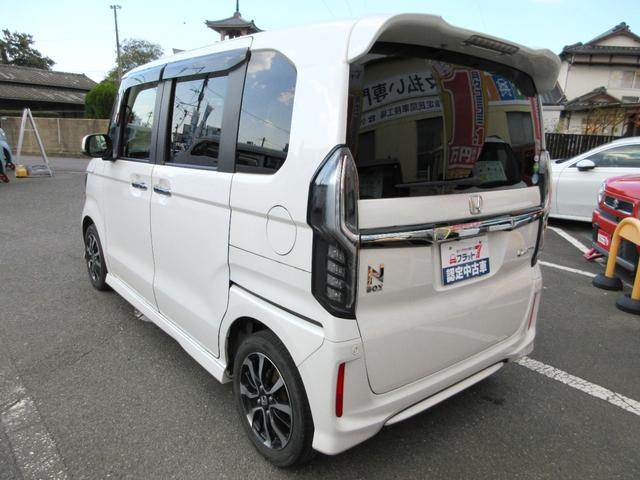 Ｎ－ＢＯＸカスタム Ｇ・Ｌホンダセンシング　フラット７認定中古車　衝突軽減ブレーキ　ワンオーナ　禁煙車　フルセグナビ　ＥＴＣ　バックカメラ　左側電動スライドドア　レーンキープアシスト　アクセル踏み間違い防止装置　横滑り防止装置　障害物センサー（12枚目）