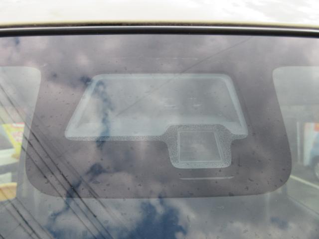 スペーシア ハイブリッドＧ　フラット７認定中古車　衝突軽減ブレーキ　ワンオーナ　禁煙車　ワンセグナビ　ＥＴＣ　ドライブレコーダー前後　ＧＰＳレーダー　レーンキープアシスト　アクセル踏み間違い防止装置　横滑り防止装置　障害物センサ（10枚目）