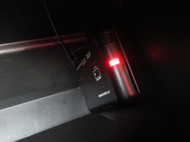 スペーシア ハイブリッドＧ　フラット７認定中古車　衝突軽減ブレーキ　ワンオーナ　禁煙車　ワンセグナビ　ＥＴＣ　ドライブレコーダー前後　ＧＰＳレーダー　レーンキープアシスト　アクセル踏み間違い防止装置　横滑り防止装置　障害物センサ（21枚目）