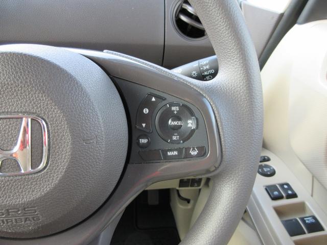 �A�_�v�e�B�u�N���[�Y�R���g���[��