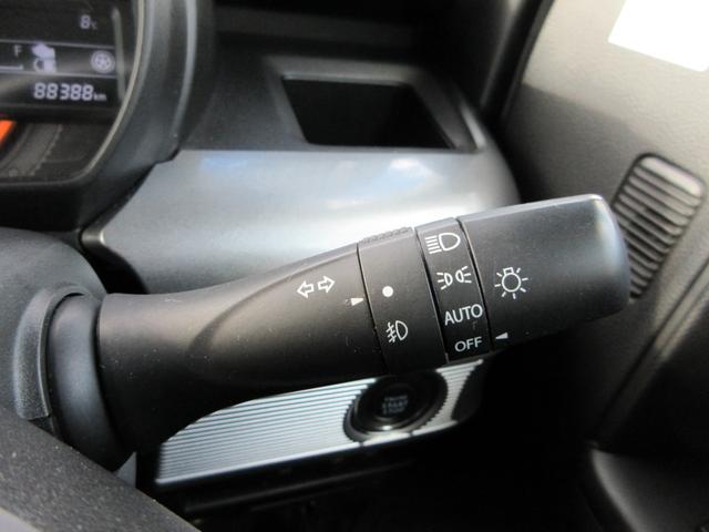 �I�[�g�Ńw�b�h���C�g���_���܂�