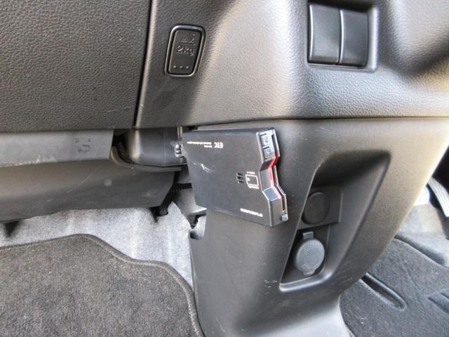 �d�s�b�́A�J�[�h�̌����Ȃ����ɐݒu���Ă��܂�