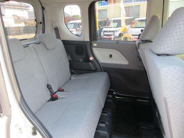 �㕔���Ȃ͍��E�ʁX�ɑO��ɃX���C�h���܂�