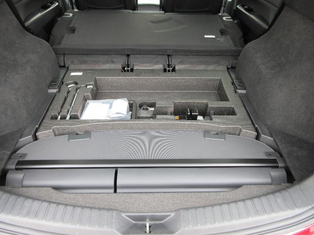 �H��ނ������Ă܂��B