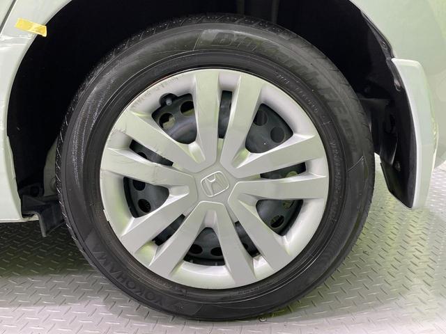フィット ｅ：ＨＥＶホーム　禁煙車　純正９型ナビ　ホンダセンシング　アダプティブクルーズコントロール　ＬＥＤヘッドライト　バックカメラ　オートエアコン　ＥＴＣ　ドライブレコーダー　Ｂｌｕｅｔｏｏｔｈ　パーキングセンサーシステム（30枚目）