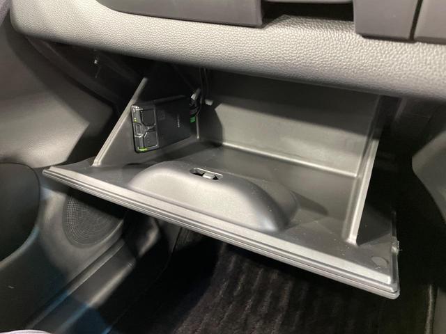 フィット ｅ：ＨＥＶホーム　禁煙車　純正９型ナビ　ホンダセンシング　アダプティブクルーズコントロール　ＬＥＤヘッドライト　バックカメラ　オートエアコン　ＥＴＣ　ドライブレコーダー　Ｂｌｕｅｔｏｏｔｈ　パーキングセンサーシステム（53枚目）