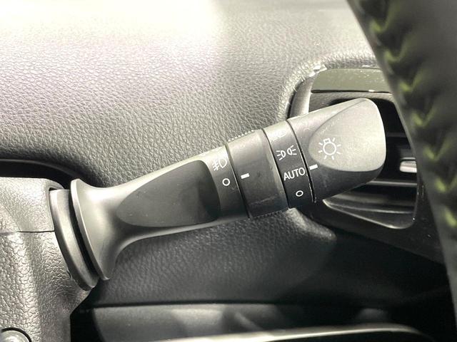 プリウス Ａツーリングセレクション　禁煙車　純正ナビ　セーフティセンス　レーダークルーズ　ブラインドスポットモニター　フルセグＴＶ　バックカメラ　ＥＴＣ　ＬＥＤヘッドライト　シートヒーター　パワーシート　パーキングアシスト　スマートキー（47枚目）