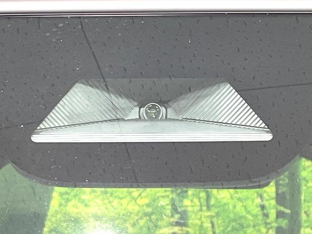 Ｎ－ＢＯＸカスタム ベースグレード　届出済未使用車　ホンダセンシング　アダプティブクルーズ　電動スライドドア　ＬＥＤヘッドライト　オートハイビーム　シートヒーター　オートエアコン　純正１４インチＡＷ　リアサンシェード（3枚目）