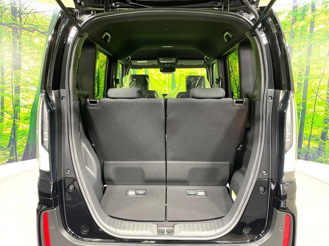 Ｎ－ＢＯＸカスタム ベースグレード　届出済未使用車　ホンダセンシング　アダプティブクルーズ　電動スライドドア　ＬＥＤヘッドライト　オートハイビーム　シートヒーター　オートエアコン　純正１４インチＡＷ　リアサンシェード（10枚目）
