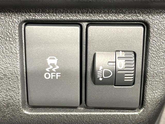 Ｎ－ＢＯＸカスタム ベースグレード　届出済未使用車　ホンダセンシング　アダプティブクルーズ　電動スライドドア　ＬＥＤヘッドライト　オートハイビーム　シートヒーター　オートエアコン　純正１４インチＡＷ　リアサンシェード（40枚目）