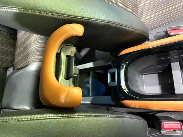 ヴェゼル ハイブリッドＺ　禁煙車　純正ナビ　シティブレーキアクティブシステム　ブラウン内装　フルセグＴＶ　バックカメラ　ＥＴＣ　ハーフレザーシート　シートヒーター　ＬＥＤヘッドライト　ルーフレール　クルーズコントロール（42枚目）