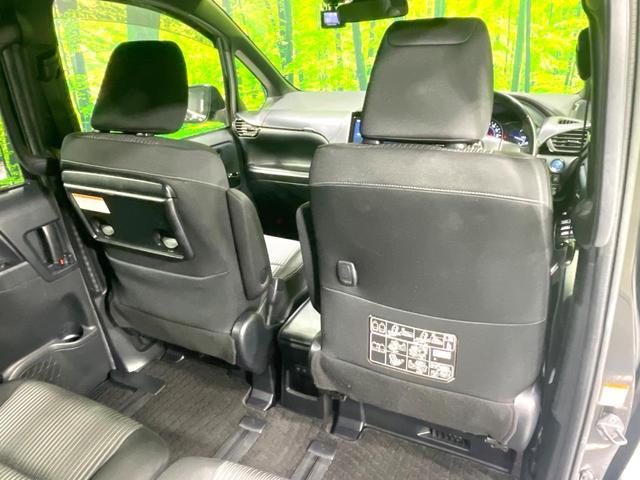 ヴォクシー ハイブリッドＺＳ　禁煙車　純正９型ナビ　フリップダウンモニター　両側電動スライドドア　セーフティセンス　フルセグＴＶ　ＥＴＣ　クルーズコントロール　ＬＥＤヘッドライト　シートヒーター　７人乗り　スマートキー（34枚目）