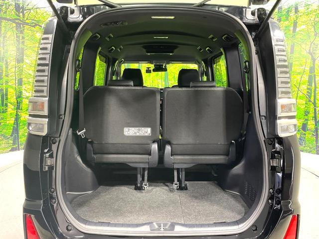ヴォクシー ハイブリッドＺＳ　禁煙車　純正９型ナビ　フリップダウンモニター　両側電動スライドドア　セーフティセンス　フルセグＴＶ　ＥＴＣ　クルーズコントロール　ＬＥＤヘッドライト　シートヒーター　７人乗り　スマートキー（36枚目）