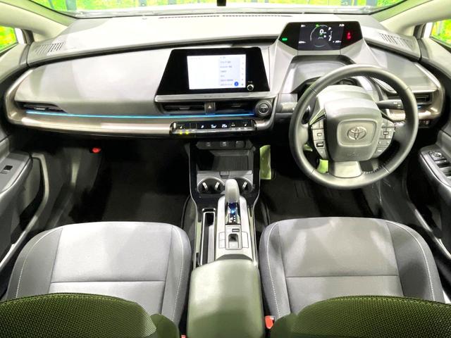 プリウス Ｇ　禁煙車　純正８型ディスプレイオーディオ　セーフティセンス　フルセグＴＶ　バックカメラ　ＥＴＣ２．０　レーダークルーズ　ＬＥＤヘッドライト　純正１９インチＡＷ　シートヒーター　オートエアコン（2枚目）