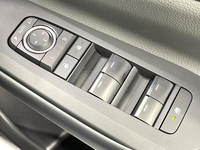 プリウス Ｇ　禁煙車　純正８型ディスプレイオーディオ　セーフティセンス　フルセグＴＶ　バックカメラ　ＥＴＣ２．０　レーダークルーズ　ＬＥＤヘッドライト　純正１９インチＡＷ　シートヒーター　オートエアコン（50枚目）
