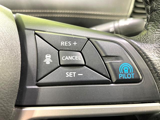 セレナ ハイウェイスター　Ｖセレクション　禁煙車　セーフティパックＢ　プロパイロット　純正９型ナビ　フリップダウンモニター　全周囲カメラ　ハンズフリー両側電動スライドドア　エマージェンシーブレーキ　ＬＥＤヘッド　ドライブレコーダー　ＥＴＣ（7枚目）