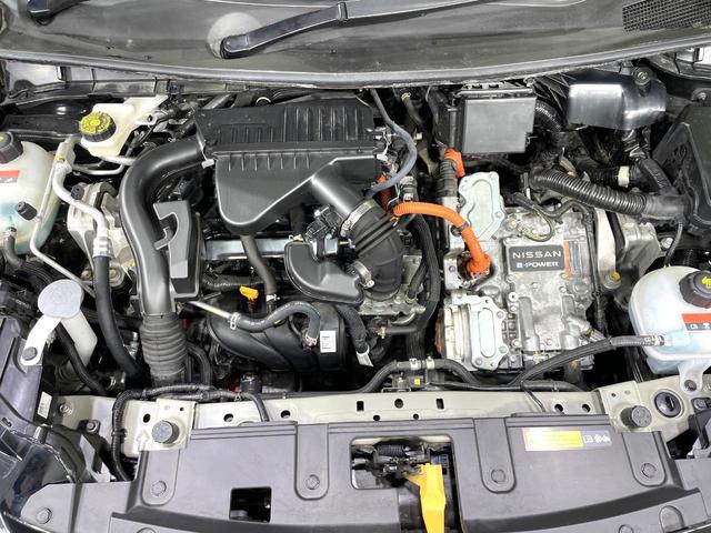 オーラ G レザーエディション 禁煙車 純正9型ナビ BOSE エマージェンシーブレーキ プロパイロット 全周囲カメラ ブラック本革シート スマートキー アダプティブLEDヘッドライト LEDフォグライト AppleCarPlay(18枚目)