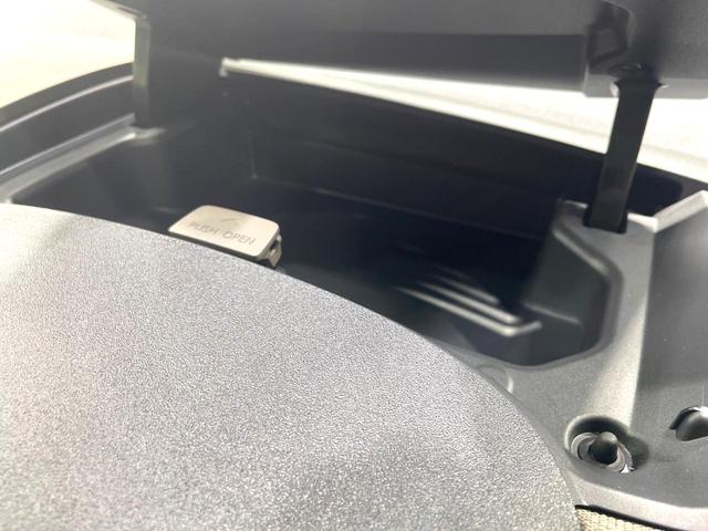 シエンタ ハイブリッドＺ　禁煙車　両側電動スライドドア　セーフティセンス　純正１０．５型ディスプレイオーディオ　レーダークルーズ　バックカメラ　ＥＴＣ２．０　Ｂｌｕｅｔｏｏｔｈ接続　フルセグ　シートヒーター　ＬＥＤヘッド（31枚目）